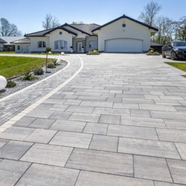 Zdjęcie na okładce dla Robo-Kop | Usługi Koparko-ładowarką i Minikoparką | Roboty Ziemne